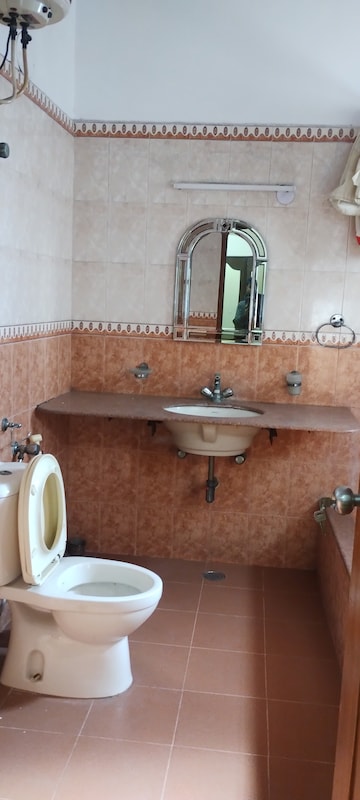 Bathroom in 2 BHK Villa at RWA Apartments Sector 19, Sector 19 – for Rent