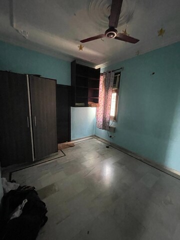 Room in 3 BHK Apartment at Raglan Gulmohar Trends, Dhakoli Village – for Rent
