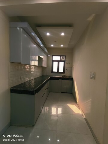 Building Lobby in 3 BHK Builder Floor at Palm Residency Chhatarpur, Chattarpur – for Sale