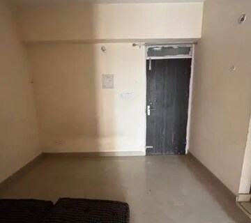 Room in 1 BHK Villa at Aliganj – for Rent