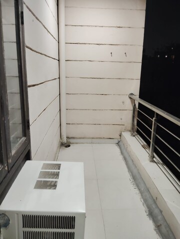 Staircase in 1 BHK Builder Floor at Sector 40 – for Rent