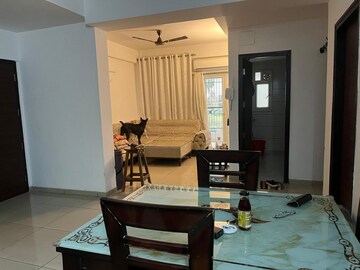 2.5 BHK Apartment For Rent in Gulshan Ikebana, Sector 143
