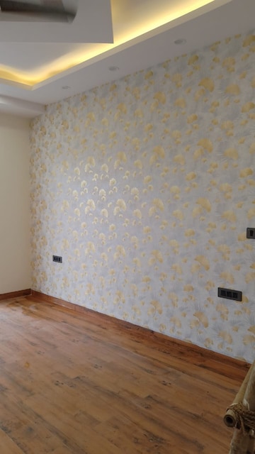 Room in 4 BHK Builder Floor at Sector 55 – for Rent