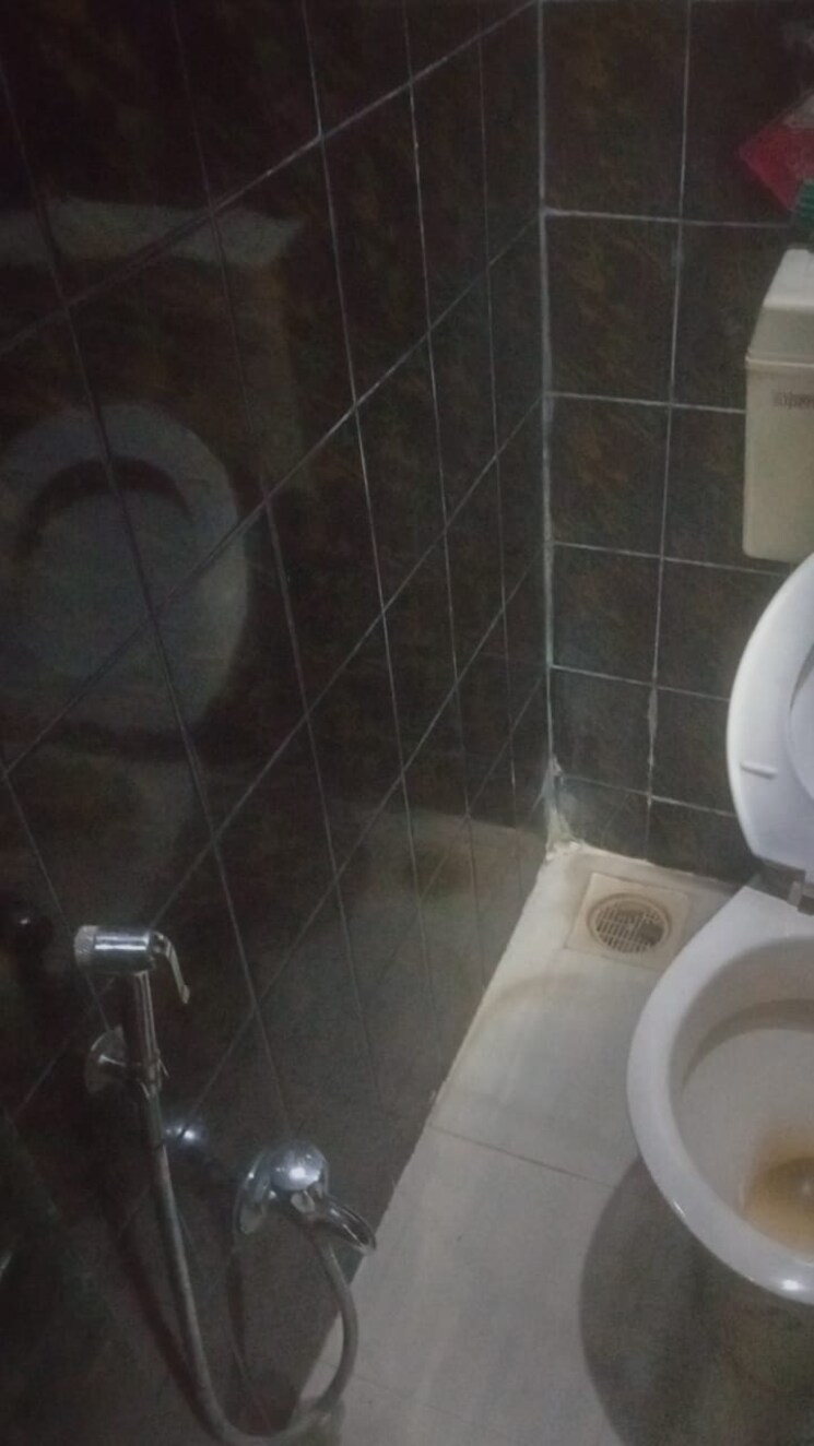 Bathroom, brahmand-chs 1 Bedroom 420 Sq.Ft. Apartment In Brahmand Thane 7969996