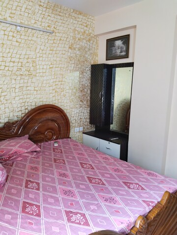 Bedroom in 3 BHK Apartment at Meharia Windsor Legacy, Em Bypass – for Rent