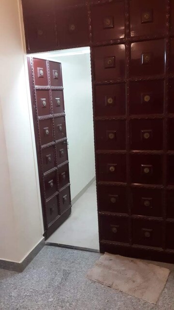 Master Bedroom in 1.5 BHK Apartment at Vasant Apartment Juhu, Juhu – for Rent