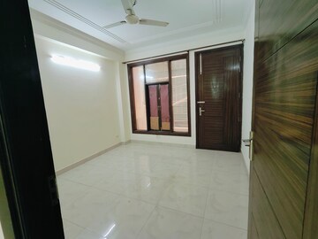 3 BHK Builder Floor For Rent in Chattarpur