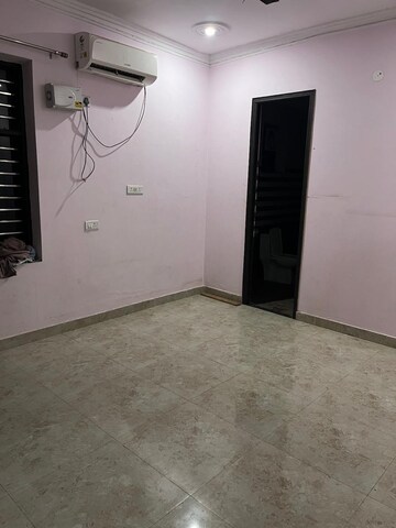 Room in 4 BHK Independent House at Sector 87 – for Sale