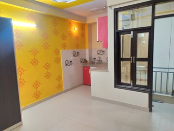 Room in 1 BHK Builder Floor at Sultanpur – for Rent