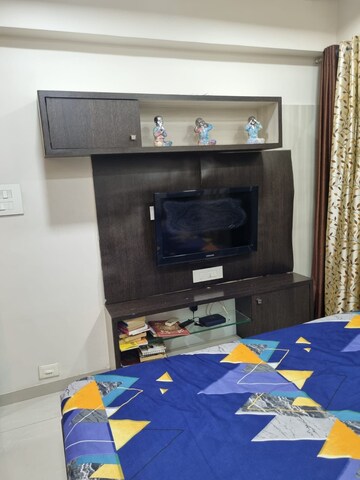 Room in 2 BHK Apartment at Chamunda Heights, Ghansoli – for Sale