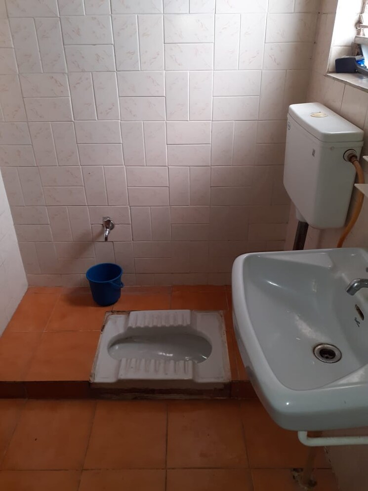 Bathroom, kumar-kunj 2 Bedroom 1050 Sq.Ft. Apartment In Fatima Nagar Pune 7970261