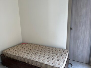 Bedroom in 1.5 BHK Apartment at Ajmera Greenfinity, Wadala East – for Rent