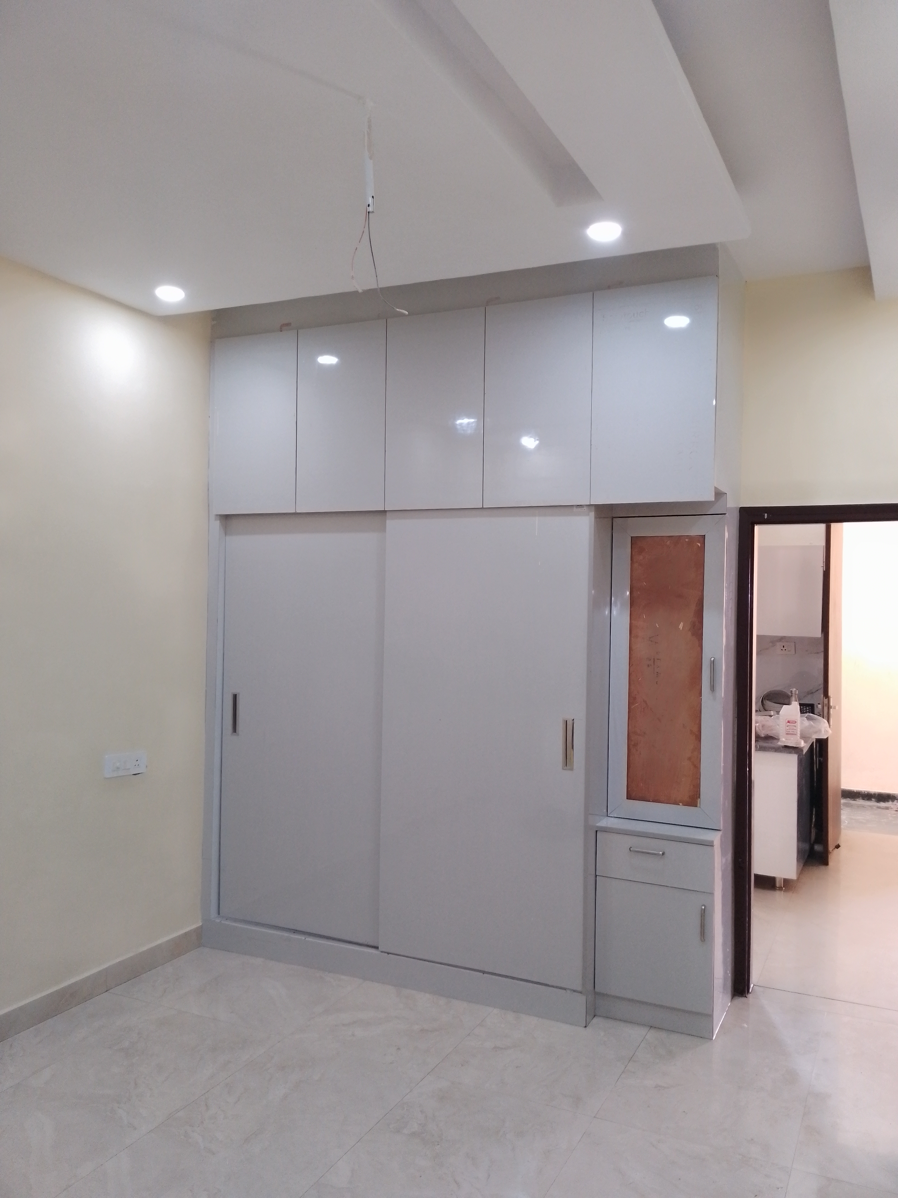 3 BHK + Servant Room,Study Room,Extra Room Apartment For Sale in Real Estate Advisor 