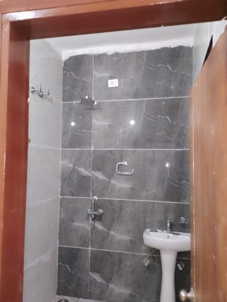 Bathroom, sector 115 3 Bedroom 125 Sq.Yd. Apartment In Sector 115 Mohali 7970348