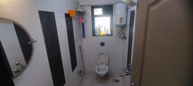 Bathroom, rto colony 1 Bedroom 450 Sq.Ft. Apartment In Rto Colony Mumbai 7970391