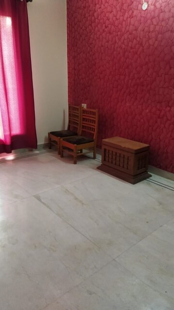 Living Room in 1.5 BHK Apartment at Malviya Nagar – for Rent