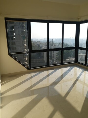 Room in 2 BHK Apartment at Kanakia Rainforest, Andheri East – for Rent