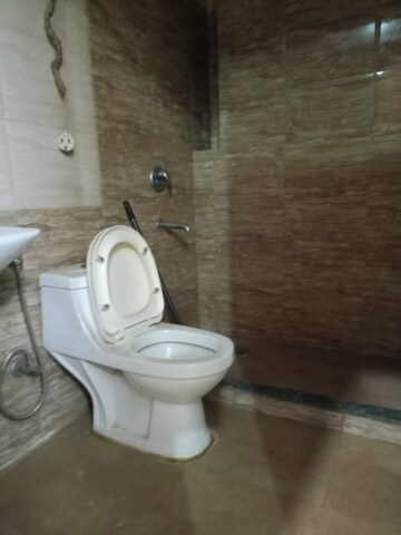Bathroom in 1 RK Builder Floor at Ansal Sushant Lok I, Sector 43 – for Rent