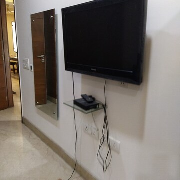 Furnished Amenities in 3 BHK Apartment at Shivalik Colony – for Rent