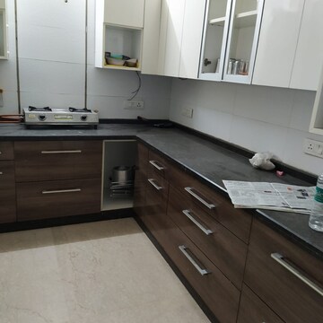Kitchen in 3 BHK Apartment at Shivalik Colony – for Rent