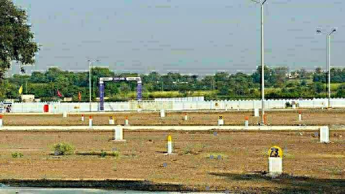 Plot For Sale in Apoorva Says R