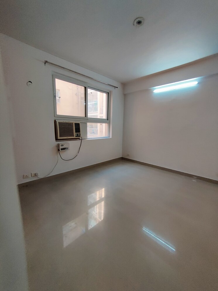 Room, tulip-ivory 4 Bedroom 2400 Sq.Ft. Apartment In Sector 70 Gurgaon 7970493