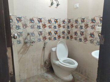 Bathroom in 1 BHK Builder Floor at Saket – for Rent