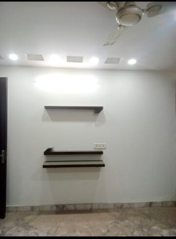 Furnished Amenities in 2 BHK Builder Floor at Chitra Vihar – for Rent