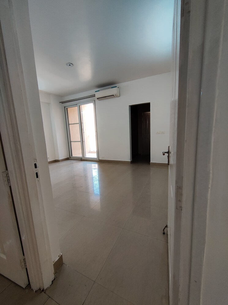 Room, tulip-ivory 4 Bedroom 2400 Sq.Ft. Apartment In Sector 70 Gurgaon 7970541