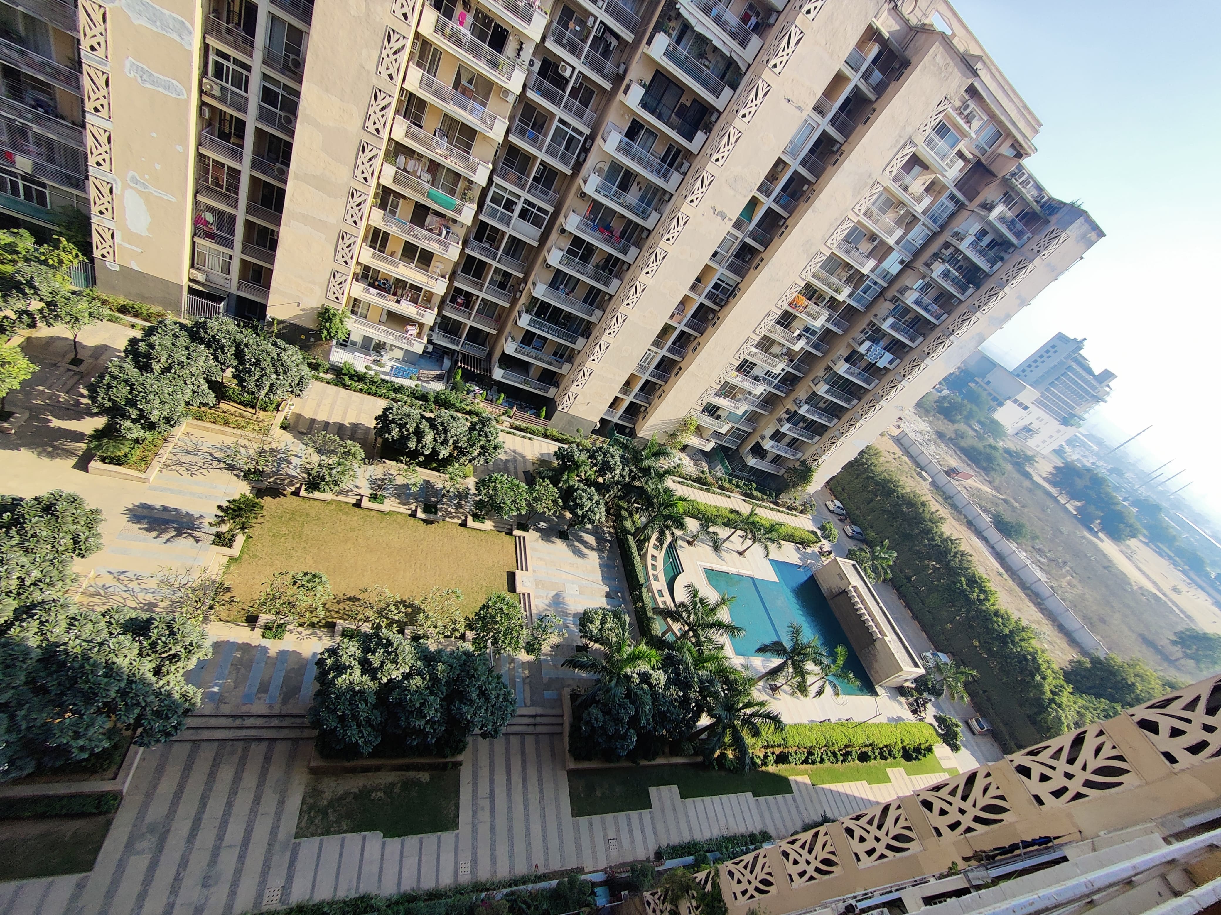 4 BHK + Servant Room Apartment For Sale in Tulip Ivory