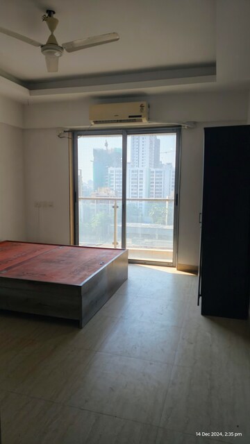 Master Bedroom in 3 BHK Apartment at HDIL Metropolis Residences, Andheri West – for Rent