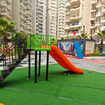 2.5 BHK Apartment – Exterior View View at Ajnara Grand Heritage, Sector 74 - for Rent