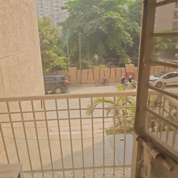 Balcony in 2.5 BHK Apartment at Ajnara Grand Heritage, Sector 74 – for Rent