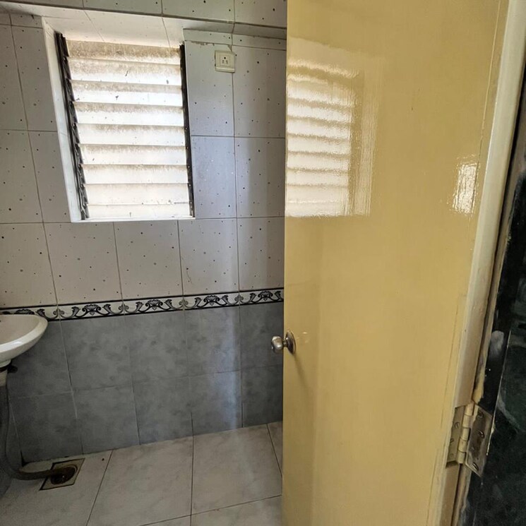 Bathroom, red-wood-apartments 1 Bedroom 560 Sq.Ft. Apartment In Bhakti Park Mumbai 7970613