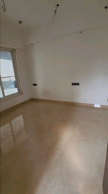 Bedroom in 2 BHK Apartment at Matunga West – for Rent