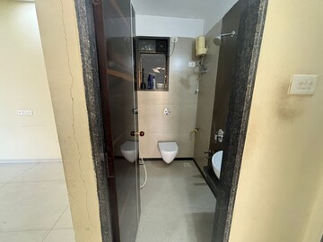 Bathroom in 2 BHK Apartment at Gami Reagan, Ghansoli – for Sale