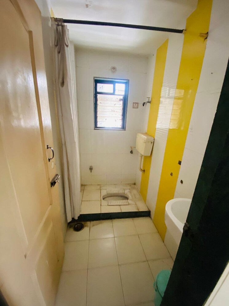 Bathroom, hari-om-bama 1 Bedroom 550 Sq.Ft. Builder Floor In Kharghar Navi Mumbai 7970632