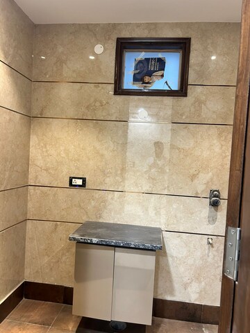 Attached Bathroom in 3 BHK Builder Floor at Paschim Vihar – for Rent