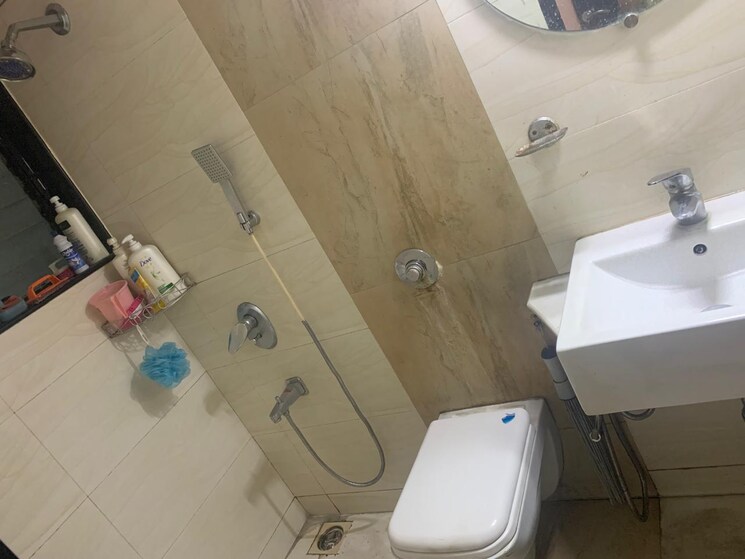 Bathroom, mahudi-darshan 1 Bedroom 560 Sq.Ft. Apartment In Kandivali East Mumbai 7970685