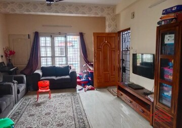 Bedroom in 6+ BHK Independent House at Hbr Layout – for Sale