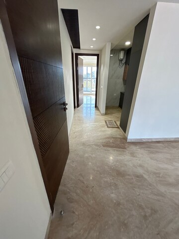 Room in 3 BHK Builder Floor at Paschim Vihar – for Rent