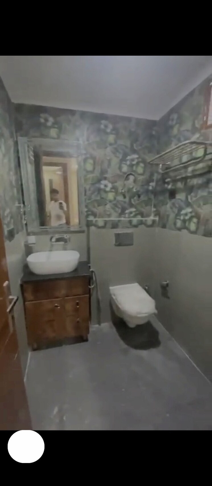 Bathroom, vasant kunj 3 Bedroom 1300 Sq.Ft. Builder Floor In Vasant Kunj Delhi 7970775