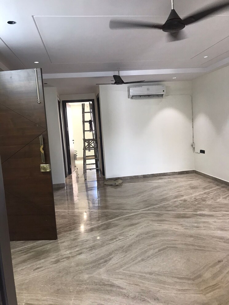 Other, paschim vihar 3 Bedroom 1645 Sq.Ft. Builder Floor In Paschim Vihar Delhi 7970738