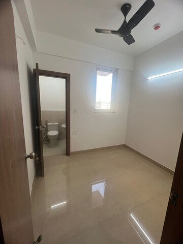 Room in 3 BHK Apartment at Ace Divino, Sector 1 Greater Noida – for Rent