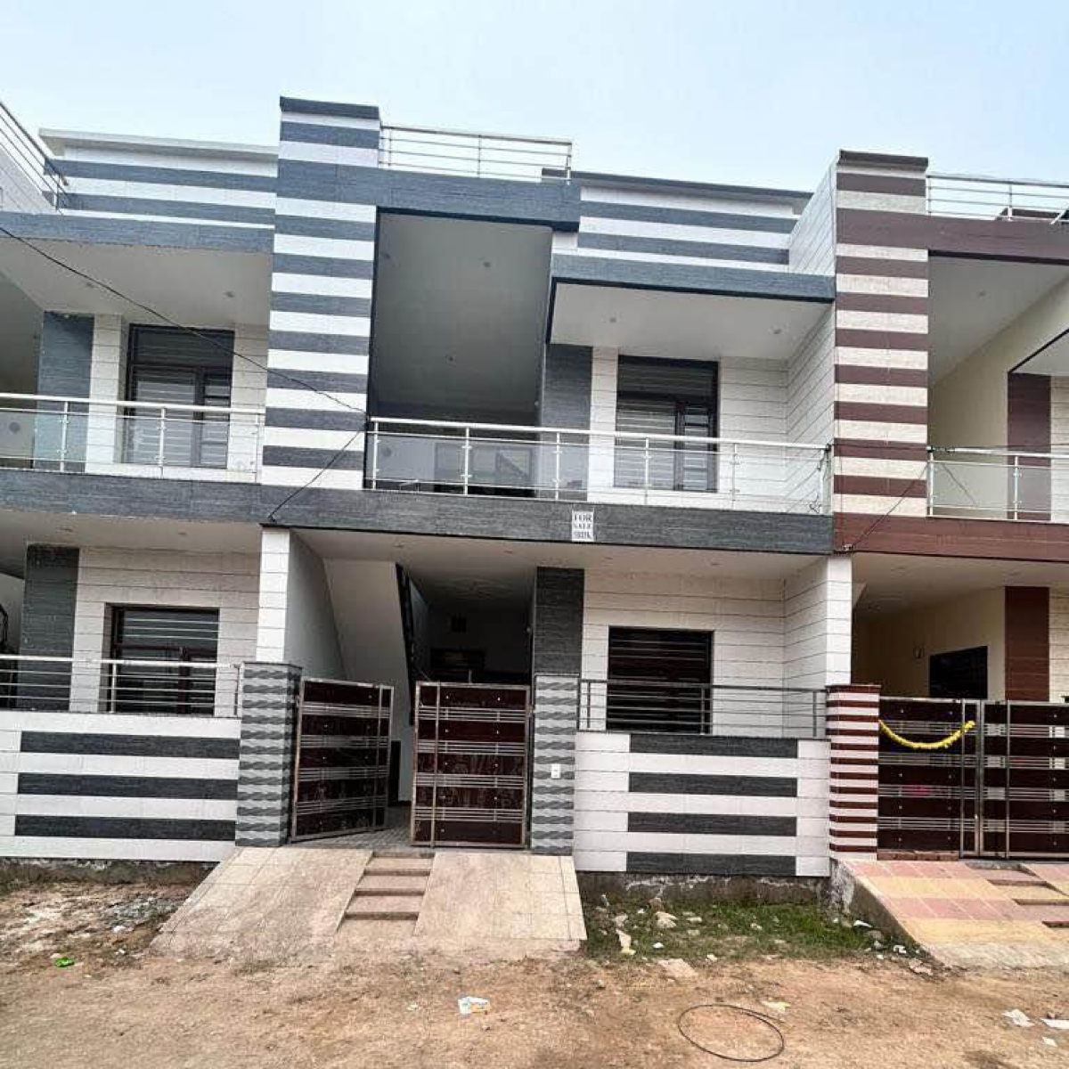 3 BHK + Pooja Room Independent House For Sale in Kharar Estate