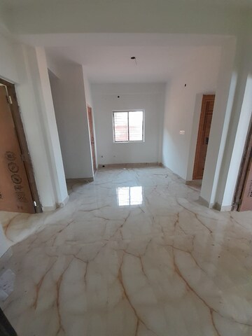 Room in 2 BHK Builder Floor at Behala Chowrasta – for Sale