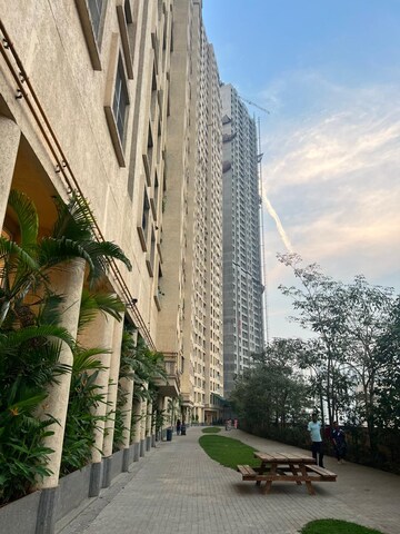  Pg – Entrance View at Thane West - for Rent