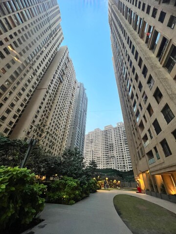  Pg – Entrance View at Thane West - for Rent