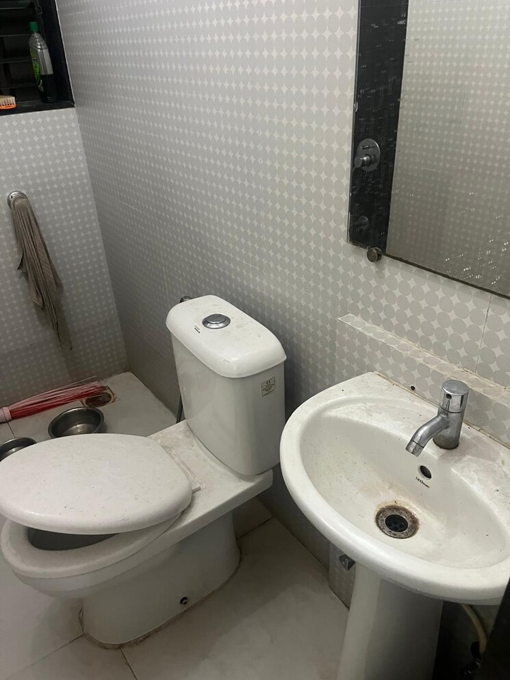 Bathroom, bhavani-apartment 1 Bedroom 500 Sq.Ft. Apartment In Charai Thane 7970830