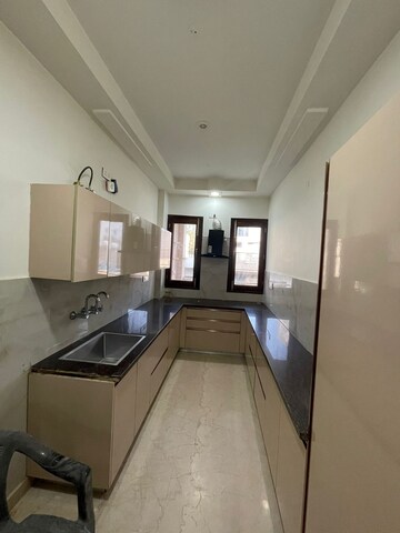 Kitchen in 3 BHK Builder Floor at Paschim Vihar – for Rent